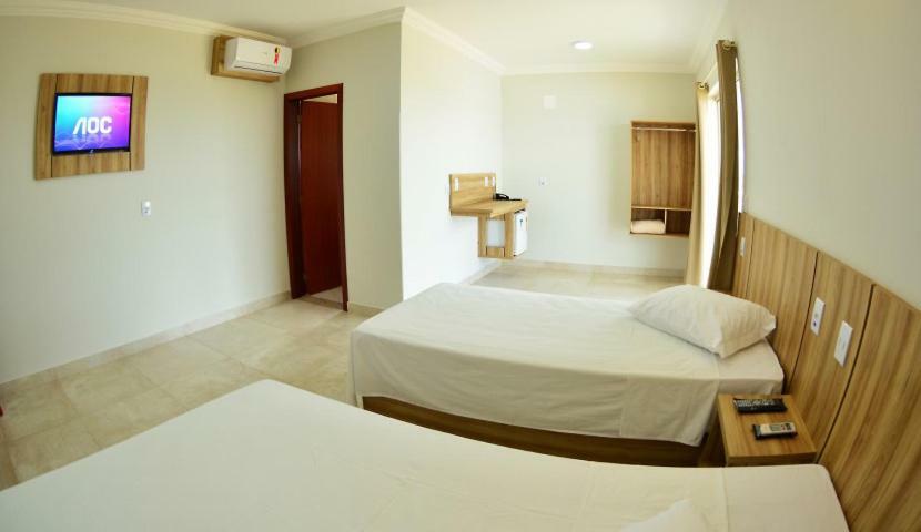 Dallas Palace Hotel Rio Paranaiba Екстериор снимка